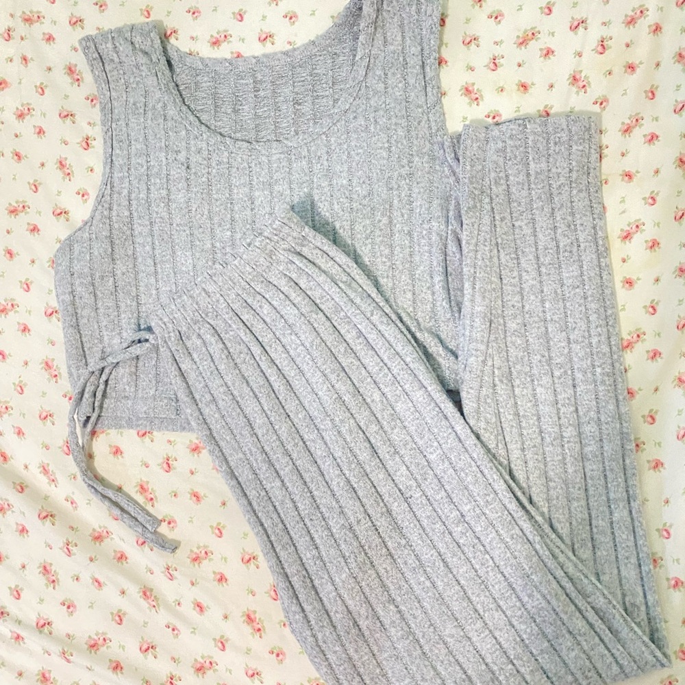 Gray lounge set